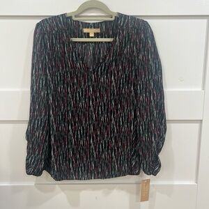 Hope & Harlow  Multicolor Dash-Print V-Neck Blouse NWT